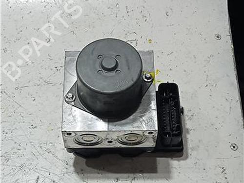 Used ABS pump FORD MONDEO V Hatchback (CE) 2.0 TDCi (180 hp) 23915677