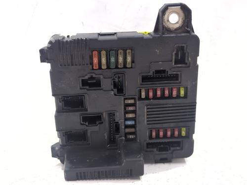 fuse-box-renault-scenic-ii-jm01_-2003-2004-2005-2006-2007-2008-2009-2010-40228592 main image