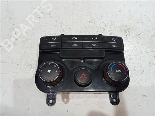 Used Climate control HYUNDAI i30 (FD) 1.6 (116 hp) 23916418