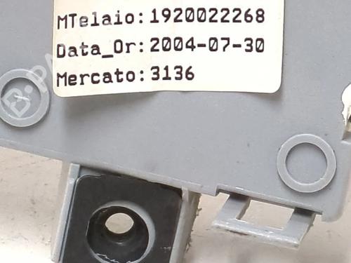 Fuse box FIAT STILO (192_) 1.6 16V (192_XB1A) | BP25710774E1 