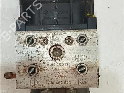 Used ABS pump RENAULT SCÉNIC I MPV (JA0/1_, FA0_) 1.9 dCi (JA05, JA1F) (102 hp) 23912456