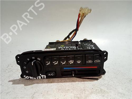 Used Climate control HYUNDAI SONATA III (Y-3) 2.0 i (105 hp) 23930053