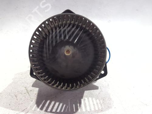 Moteur de chauffage NISSAN VANETTE CARGO Van (HC 23) 2.3 D (75 hp) 31871327