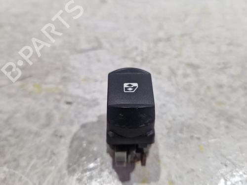 Used Right front window switch Right front window switch RENAULT LAGUNA II (BG0/1_) 1.9 dCi (BG0R, BG0E) (100 hp) 33704140 33704140