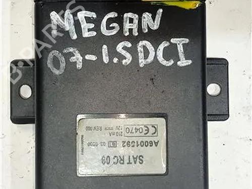 Elektronisk modul RENAULT MEGANE II Saloon (LM0/1_) 1.9 dCi (131 hp) 23908641