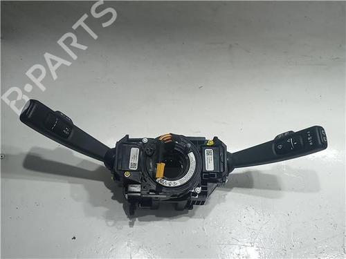 Used Switch VOLVO V40 Hatchback (525) D2 (120 hp) 23914806