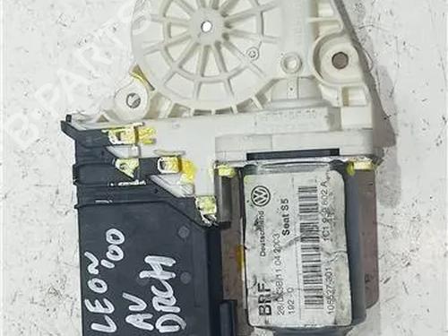 Rudehejsemotor forskærm højre SEAT LEON (1M1) 1.9 TDI (110 hp) 23914618