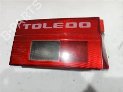 Venstre baglygte SEAT TOLEDO I (1L2) 2.0 i (115 hp) 23920426