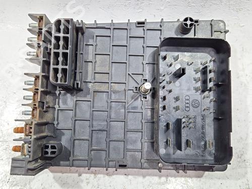 Fuse box VW PASSAT B6 (3C2) 2.0 TDI 16V | BP30721283E1