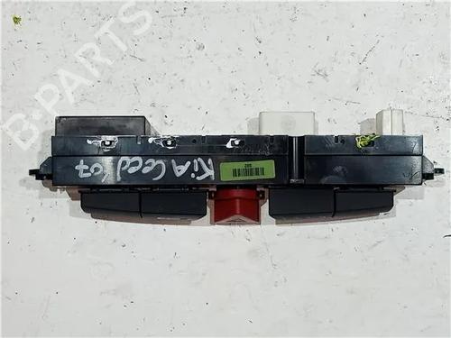 Used Warning switch KIA CEED Sportswagon (CD) 1.4 T-GDI (140 hp) 25616835