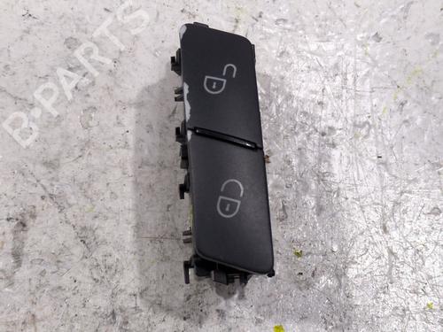 switch-mercedes-benz-c-class-w204-2007-2008-2009-2010-2011-2012-2013-2014-2015-34007242 main image