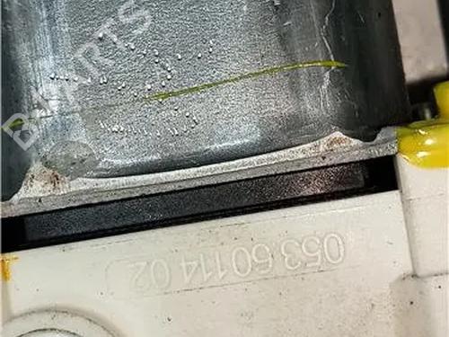 Left front window motor SEAT LEON (1P1) 2.0 TDI 16V | BP23916798E21