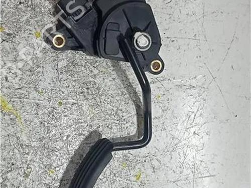 Used Pedal RENAULT CLIO III Grandtour (KR0/1_) 1.5 dCi (KR0F) (86 hp) 23915937