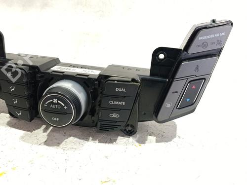 Climate control HYUNDAI i40 I (VF) 1.7 CRDI | BP39103140I5 - Image 3