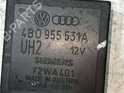 Sikringsdåse AUDI A4 B6 (8E2) 1.9 TDI quattro (130 hp) 23913268