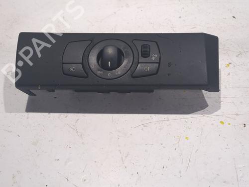 Used Headlight switch BMW 5 (E60) 525 d (177 hp) 23926384