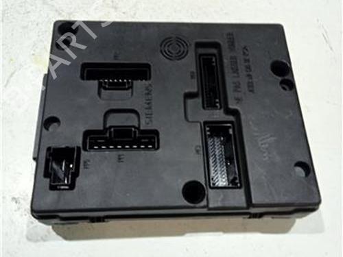 Used Fuse box RENAULT SCÉNIC I MPV (JA0/1_, FA0_) 1.9 dCi (JA05, JA1F) (102 hp) 23924185
