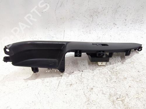 Used Right front window switch Right front window switch HYUNDAI i30 (FD) 1.6 CRDi (116 hp) 34156101 34156101