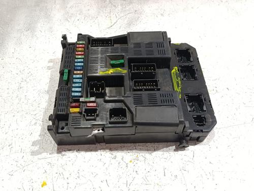 Used Fuse box Fuse box CITROËN C4 Grand Picasso I (UA_) 1.6 HDi 110 (112 hp) 38702984 38702984