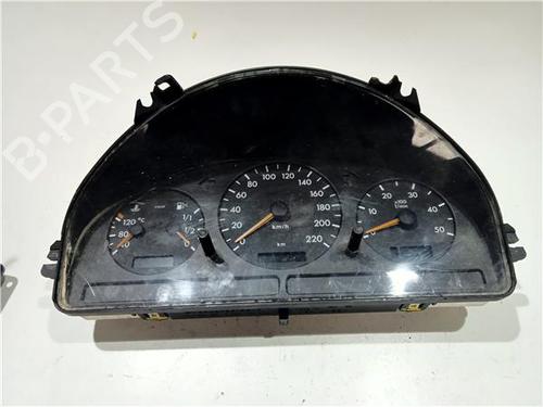 Used Instrument cluster MERCEDES-BENZ M-CLASS (W163) ML 400 CDI (163.128) (250 hp) 23931294