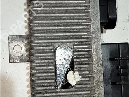 Elektronische module RENAULT MEGANE Scenic (JA0/1_) 1.9 D (JA0J) (64 hp) 23909253