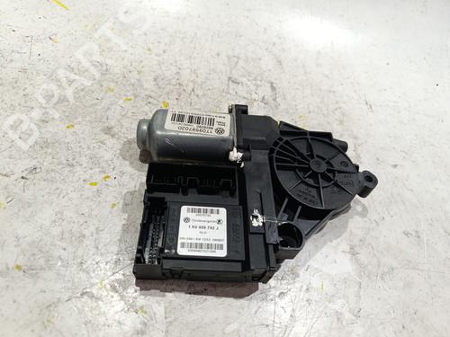 Used Right front window motor Right front window motor 39493978 39493978