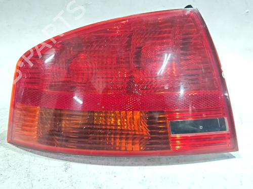 Venstre baglygte AUDI A4 B5 Avant (8D5) 1.9 TDI (110 hp) 32670792