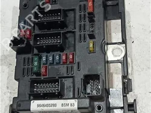 Used Fuse box PEUGEOT 406 (8B) 2.0 HDI 110 (109 hp) 23921298