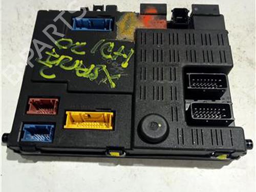Used Fuse box CITROËN XSARA (N1) 1.9 TD (90 hp) 24968172