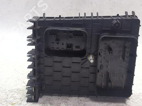 Used Fuse box Fuse box AUDI A3 (8P1) 1.9 TDI (105 hp) 39951137 39951137