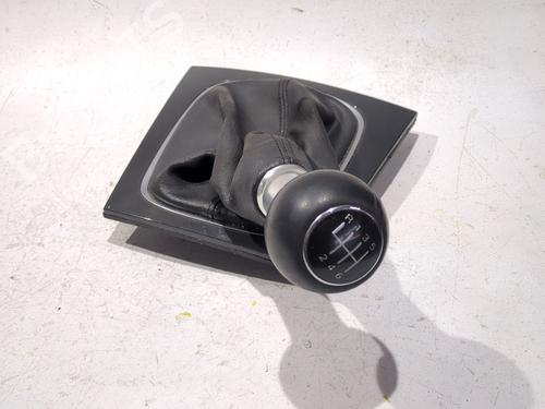 Gearknop AUDI A3 (8P1) 2.0 TDI 16V (140 hp) 23902608