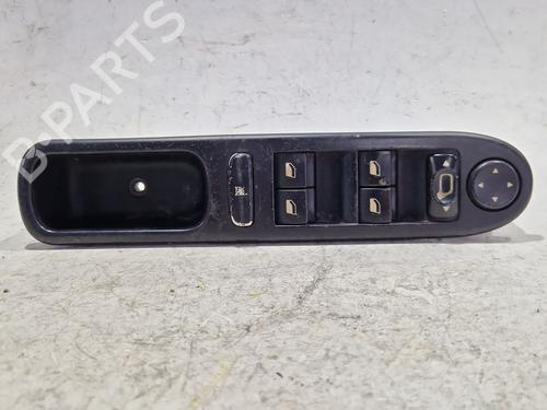 Used Right front window switch PEUGEOT 307 Break (3E) 1.6 HDi 110 (109 hp) 30412253
