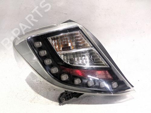 Used Left taillight TOYOTA YARIS (_P13_) 1.5 Hybrid (NHP130_, NHP130) (101 hp) 32163632