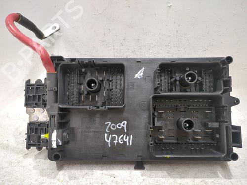 Fuse box OPEL INSIGNIA A (G09) 2.0 CDTI (68) | BP28724404E1