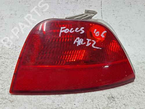 Feu de pare-chocs arrière gauche FORD FOCUS II Saloon (DB_, FCH, DH) 2.0 TDCi (136 hp) 30775770