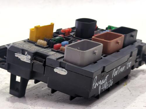 Fuse box PEUGEOT PARTNER Box Body/MPV | BP39950192E1 - Image 2