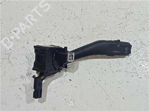 Used Switch SEAT LEON (1P1) 2.0 TDI 16V (140 hp) 23923054