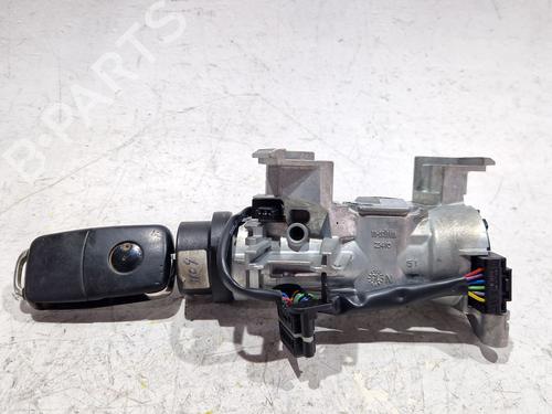 Used Ignition barrel VW GOLF PLUS V (5M1, 521) 1.6 FSI (115 hp) 30368654