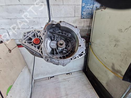 Used Gearbox Gearbox SUZUKI SWIFT III (MZ, EZ) 1.3 DDiS (RS413D) (69 hp) 40125171 40125171