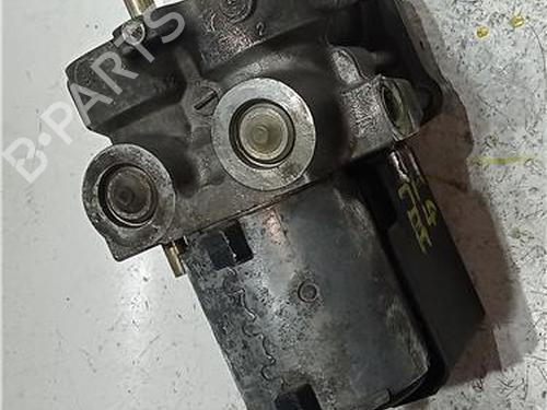 Used ABS pump AUDI 80 B2 Saloon (811, 813, 814, 819, 853) 1.3 (60 hp) 23916594