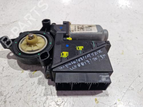 Used Left front window motor Left front window motor VW POLO IV (9N_, 9A_) 1.9 SDI (64 hp) 35782315 35782315