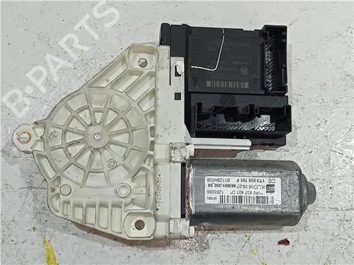Left front window motor SEAT LEON (1P1) 2.0 TDI 16V | BP23913158E21 