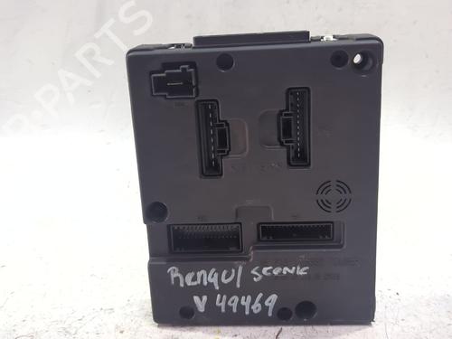 Used Fuse box Fuse box RENAULT SCÉNIC I MPV (JA0/1_, FA0_) 1.9 dTi (JA0N) (98 hp) 39648213 39648213