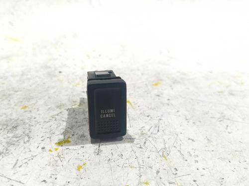 Used Switch Switch SUZUKI SWIFT III (MZ, EZ) 1.3 DDiS (RS413D) (75 hp) 40063217 40063217
