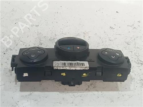 AC Styreenhet / Manøvreringsenhet RENAULT MEGANE II Saloon (LM0/1_) 1.9 dCi (131 hp) 23912796