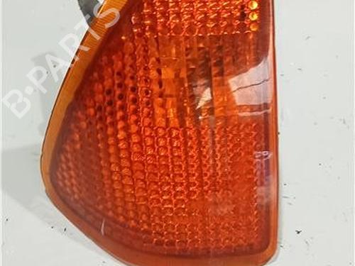 Used Right front indicator Right front indicator RENAULT 18 (134_) 1.6 (1341) (79 hp) 40298208 40298208