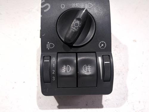 Used Headlight switch OPEL CORSA C (X01) 1.2 (F08, F68) (75 hp) 24630292