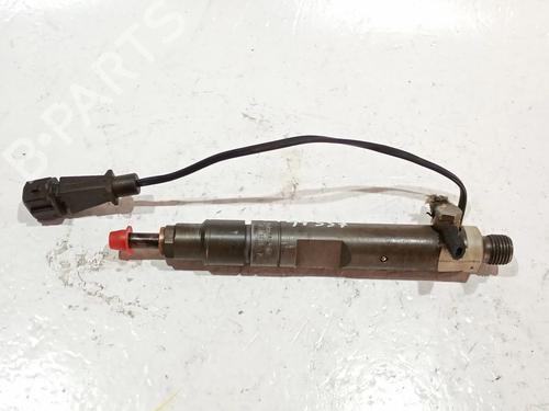 Used Injector VOLVO V70 I (875, 876) 2.5 TDI (140 hp) 25470547