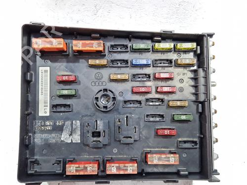 Used Fuse box VW PASSAT B6 (3C2) 2.0 TDI 16V (140 hp) 30721283