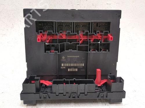 Sikringsdåse VW GOLF V (1K1) 1.9 TDI (105 hp) 32744926